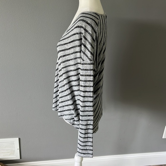 Rag & Bone Gray Black Stripe Hudson V Neck Sweater Top - Picture 6 of 13